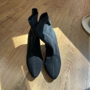 Vera Wang Sock Booties